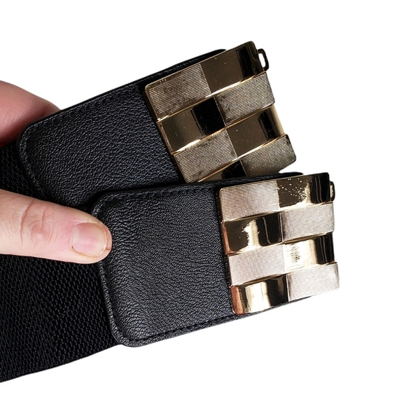 Gold Buckle Wide Width Belt - Picture 4 of 4